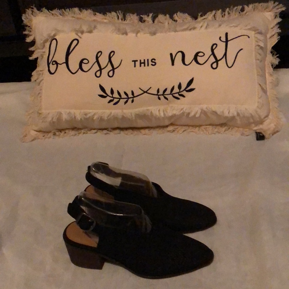 Elegant Black Women's Shoes